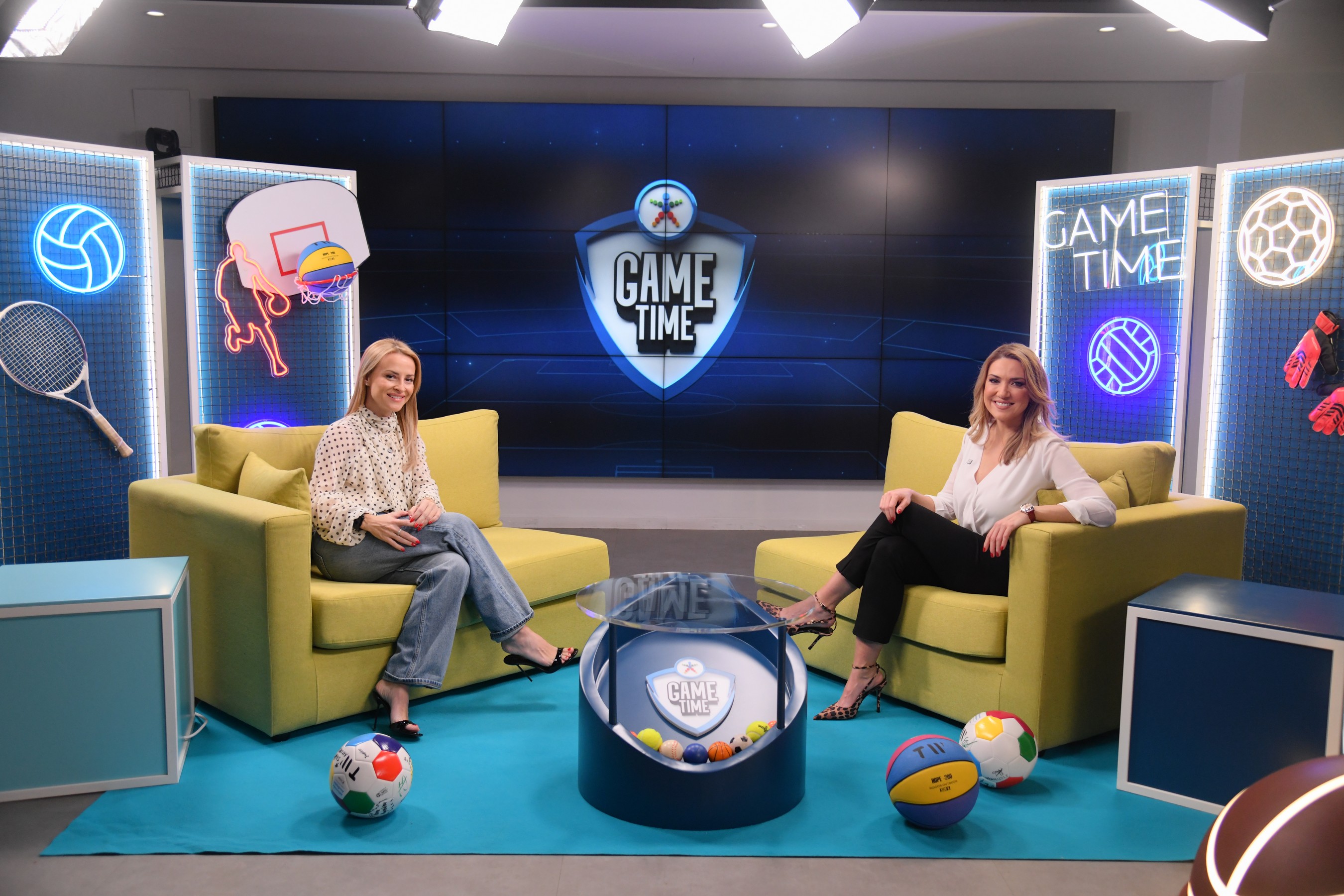 Η Έλενα Παπαβασιλείου βάζει γκολ στο ΟΠΑΠ Game Time