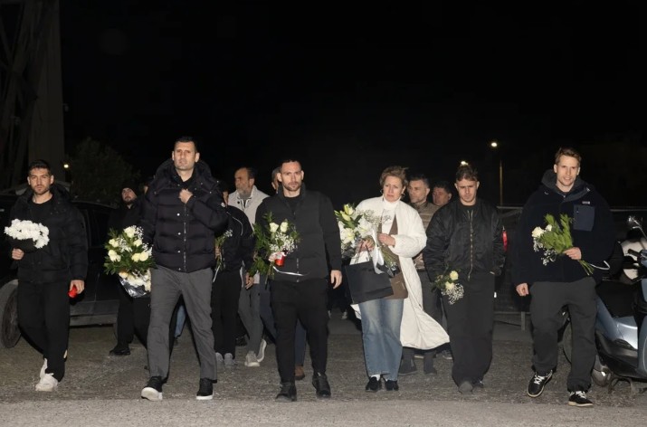 Θρήνος για τους 7 νεκρούς φιλάθλους του ΠΑΟΚ