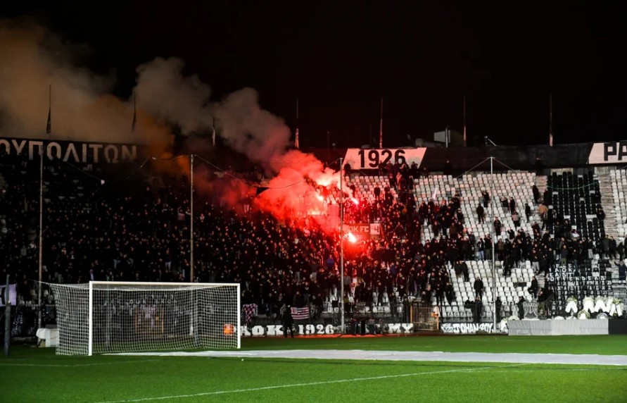 Συγκίνηση στη Θεσσαλονίκη για τους επτά φιλάθλους του ΠΑΟΚ