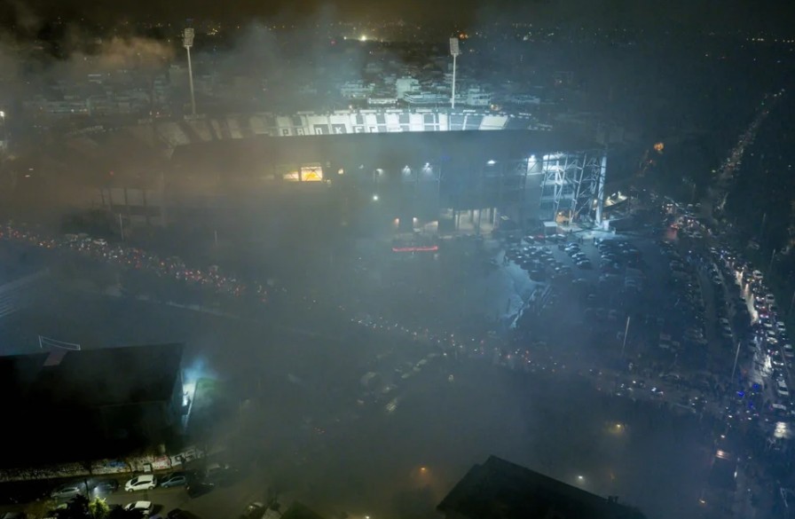 Συγκίνηση στη Θεσσαλονίκη για τους επτά φιλάθλους του ΠΑΟΚ