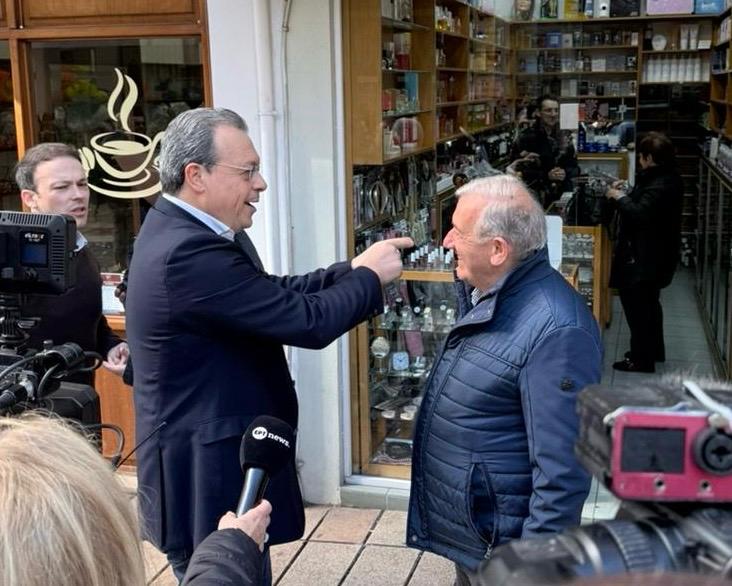 Φάμελλος: «Απειλείται το σύνολο της οικονομίας της χώρας μας»