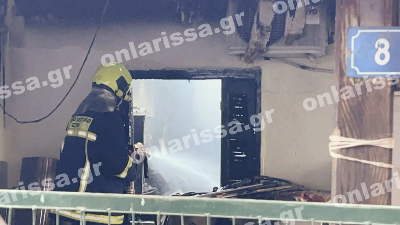 Λάρισα: Φωτιά σε διαμέρισμα