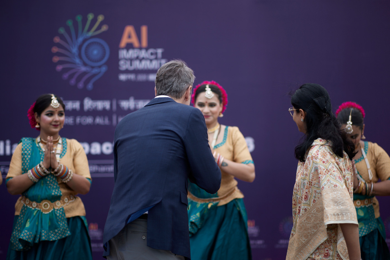 Μήνυμα του Πρωθυπουργού από την Ινδία