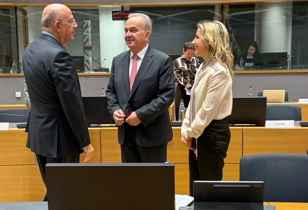 Παπαθανάσης