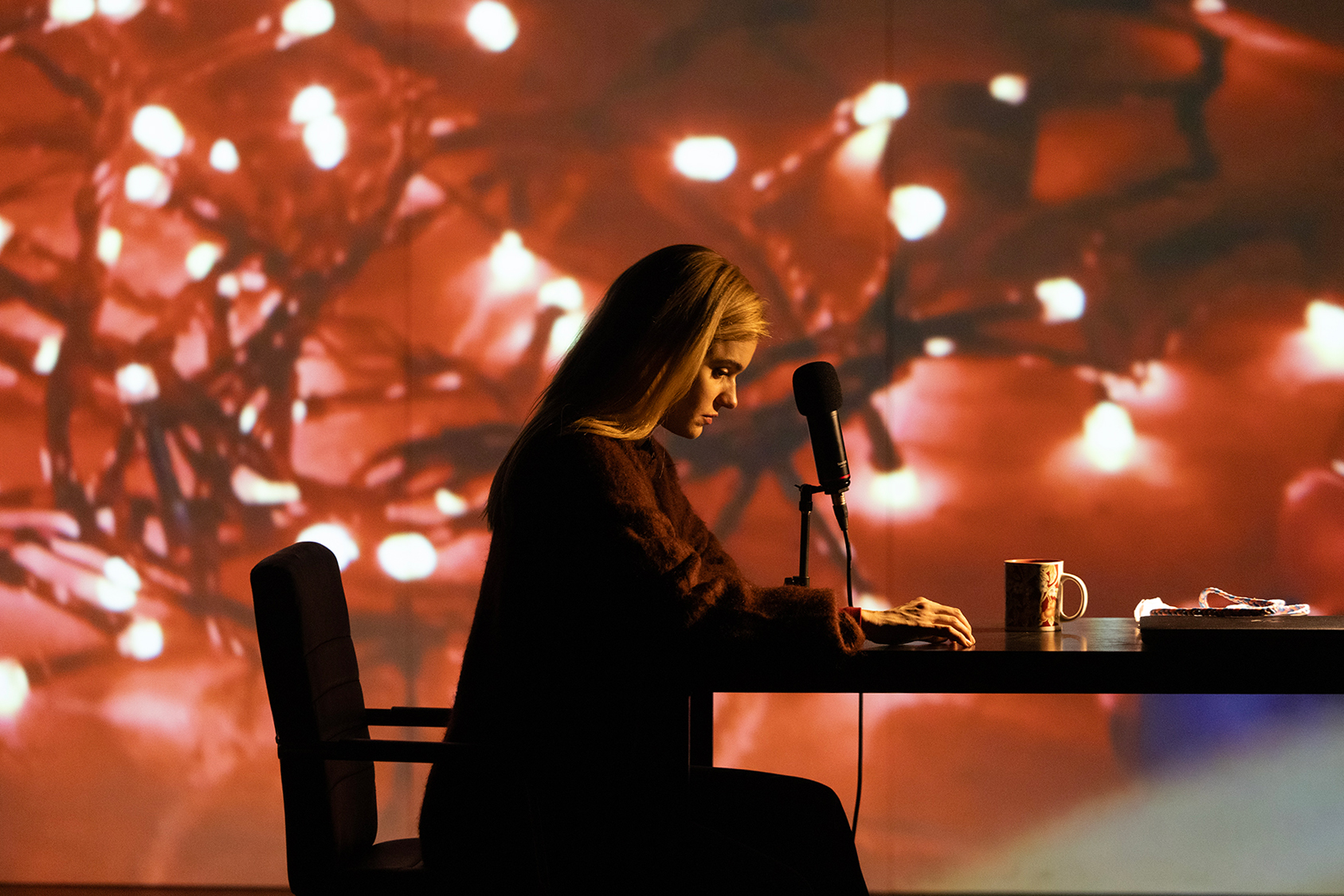 «Girls & Boys» στο Θέατρο «Αλάμπρα»