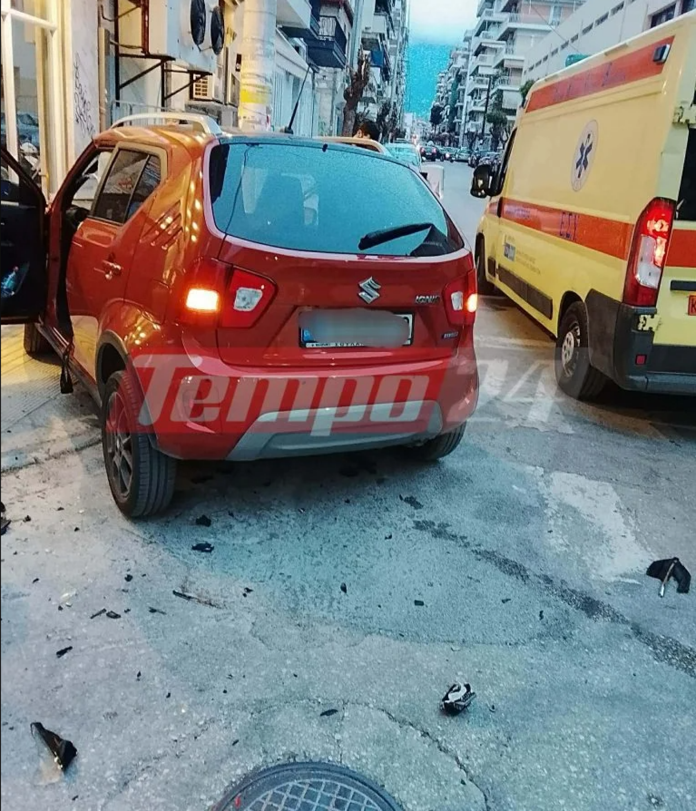 Πάτρα: Αυτοκίνητο εισέβαλε σε σούπερ μάρκετ