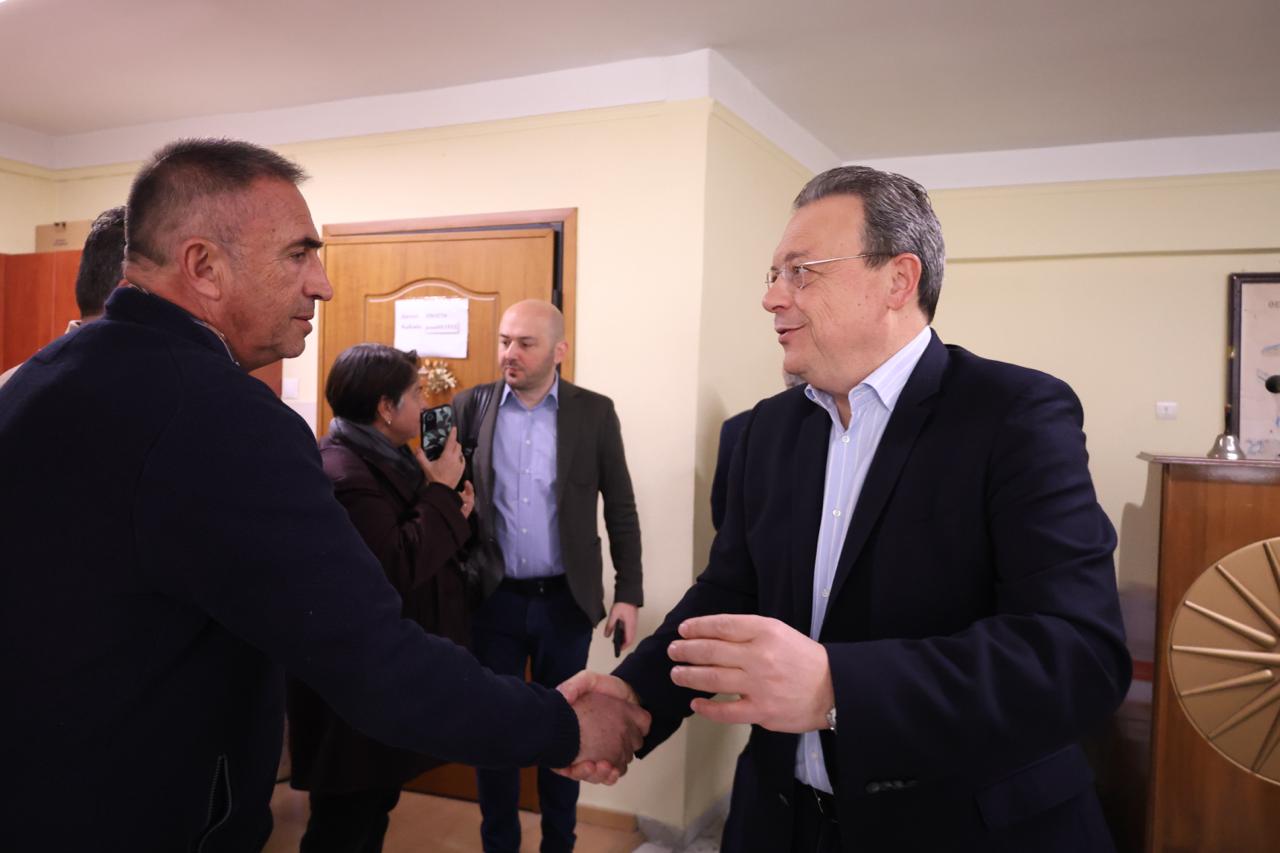 Φάμελλος πρατηριούχοι