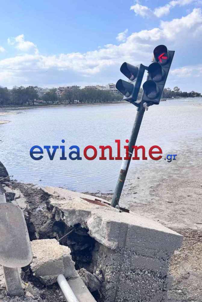 Χαλκίδα: Φανάρι σε δρόμο με πολλά δυστυχήματα, είναι στον «αέρα»