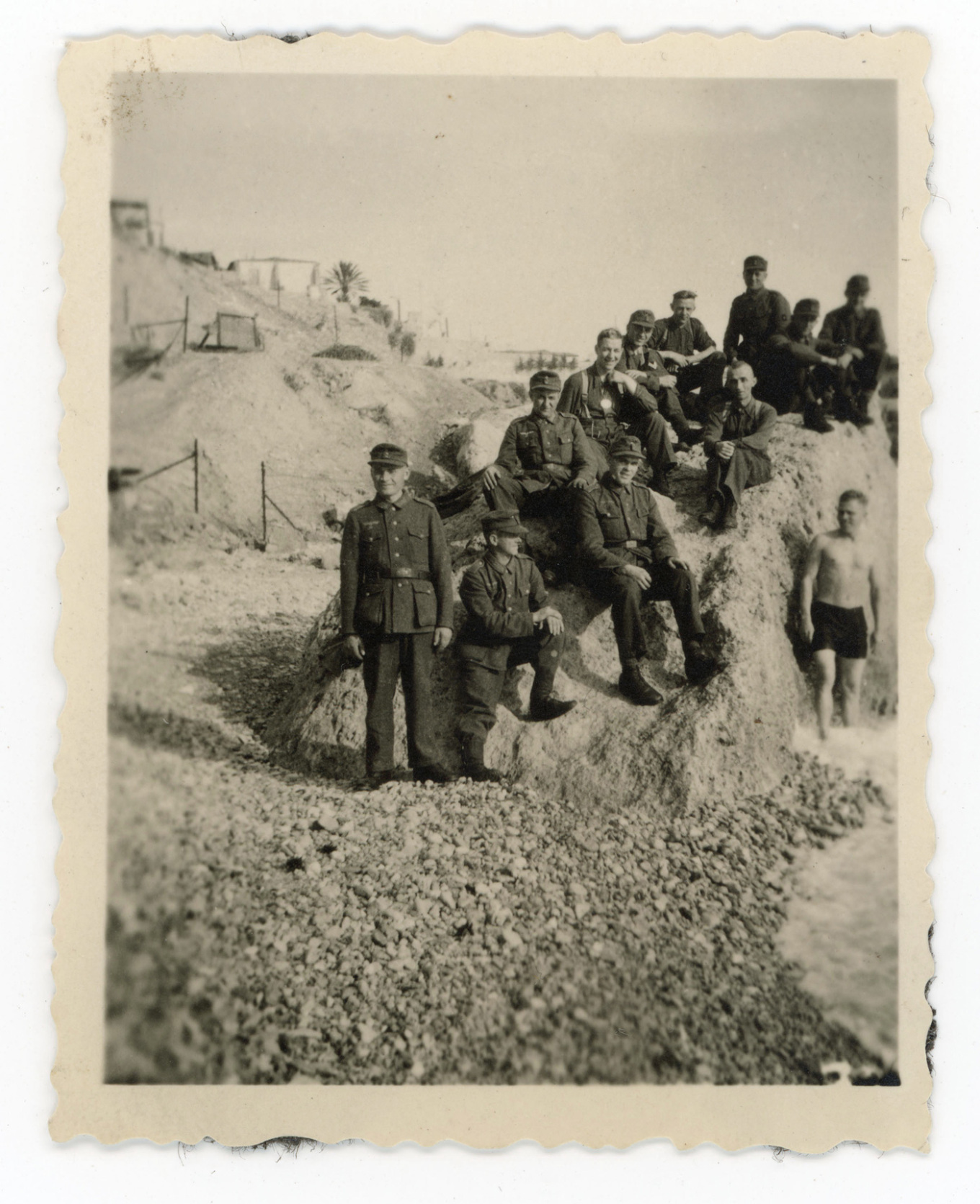 Συγκλονιστικές εικόνες από την εκτέλεση των 200 στην Καισαριανή