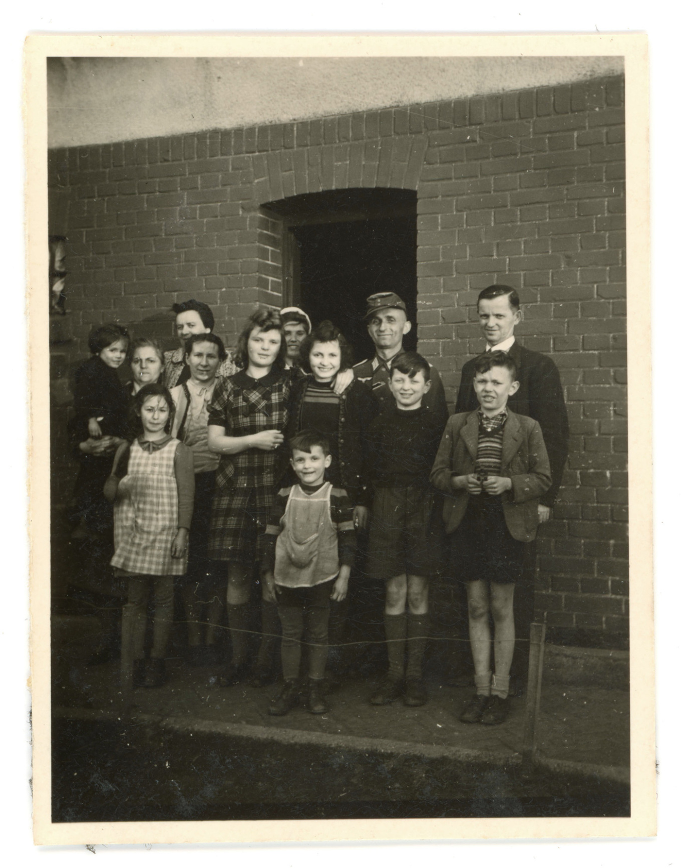 Συγκλονιστικές εικόνες από την εκτέλεση των 200 στην Καισαριανή