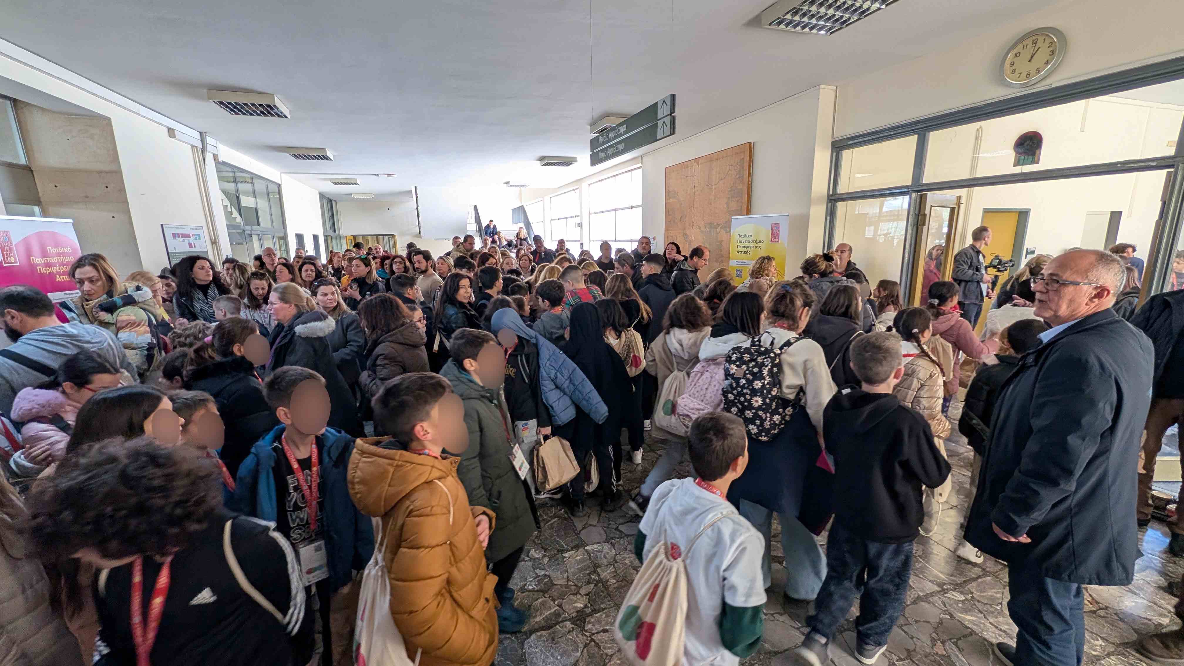 Με μεγάλη συμμετοχή ξεκίνησαν τα μαθήματα του Παιδικού Πανεπιστημίου της Περιφέρειας Αττικής.