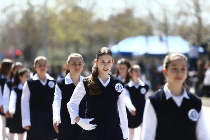 Θεσσαλονίκη: Με λαμπρότητα η παρέλαση μαθητικών και στρατιωτικών τμημάτων