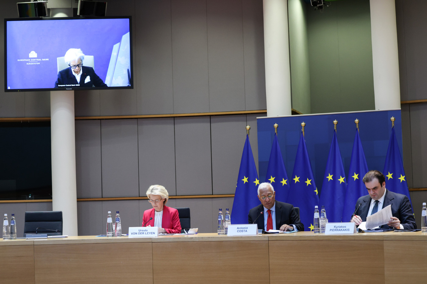  Συναντήσεις Πιερρακάκη με Αντόνιο Κόστα και Ούρσουλα φον ντερ Λάιεν