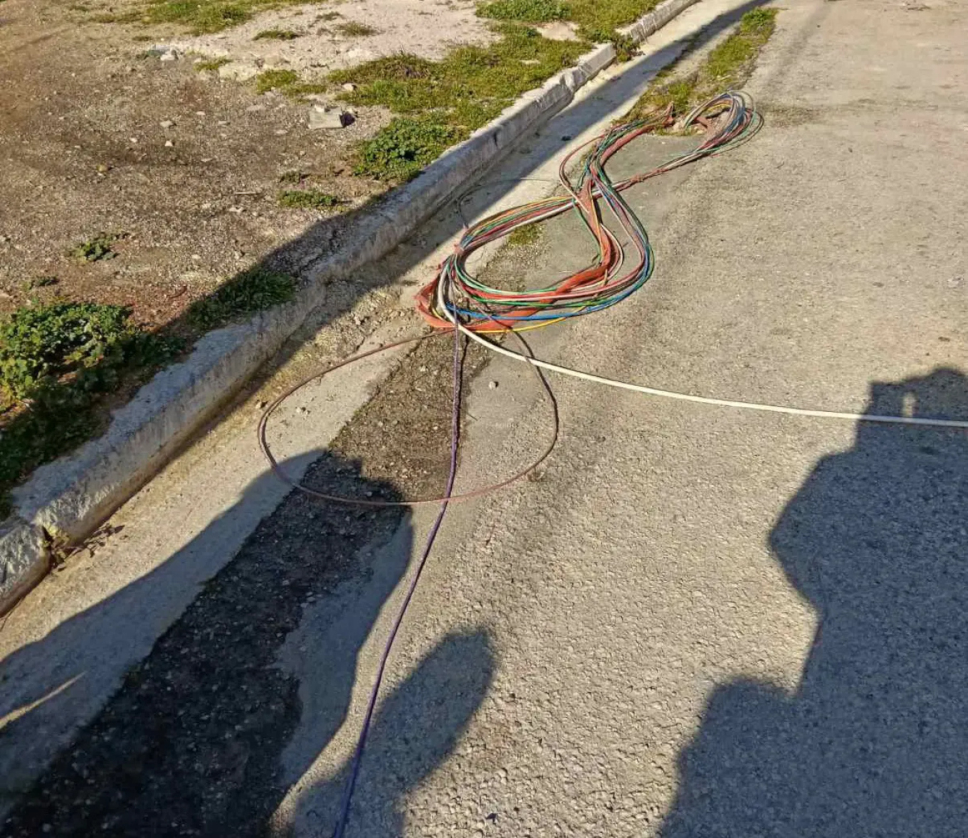 Μεγάλη αστυνομική επιχείρηση σε καταυλισμούς Ρομά σε Ζεφύρι και Ζεφύρι