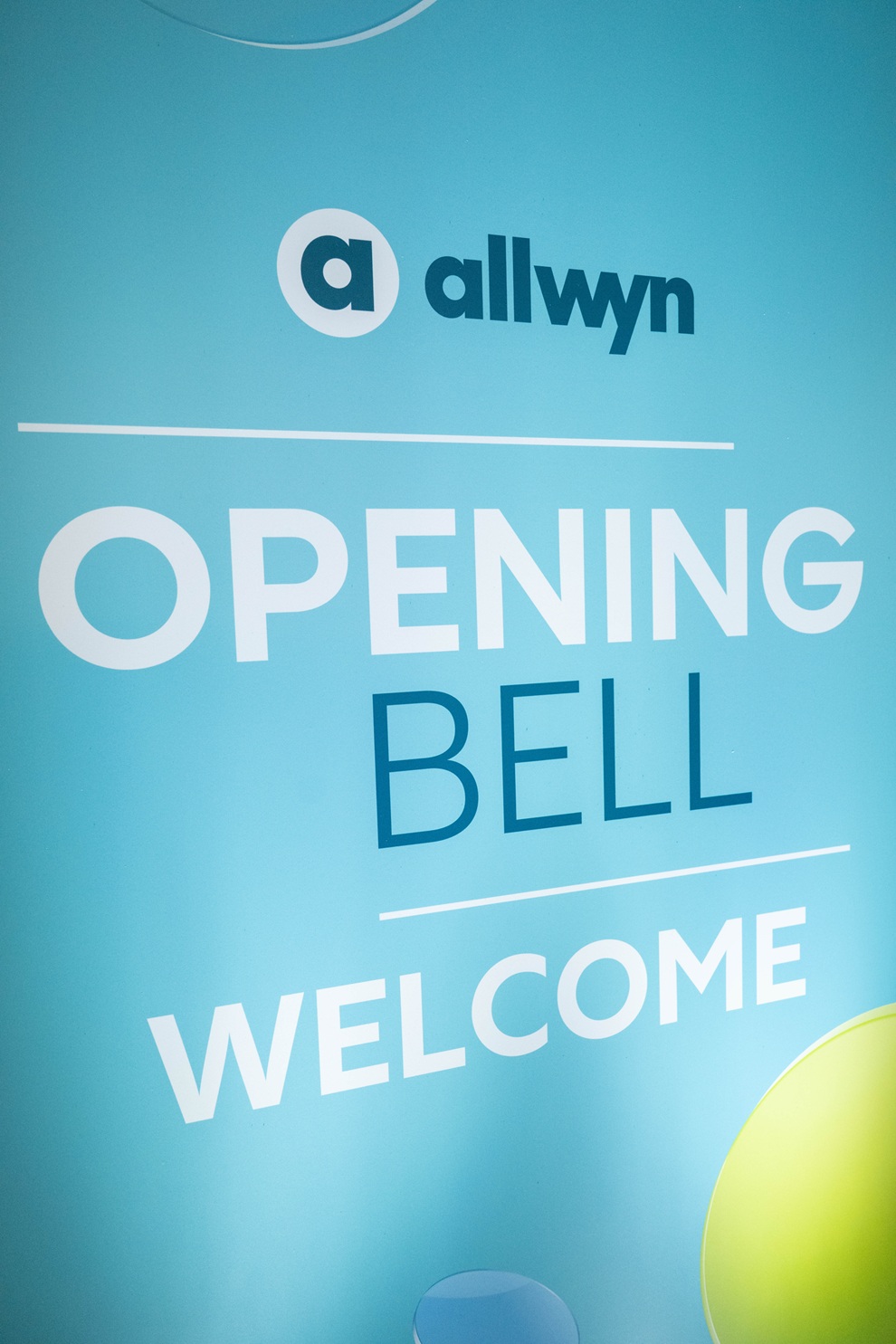 Η πανηγυρική έναρξη της σημερινής συνεδρίασης στο ΧΑ