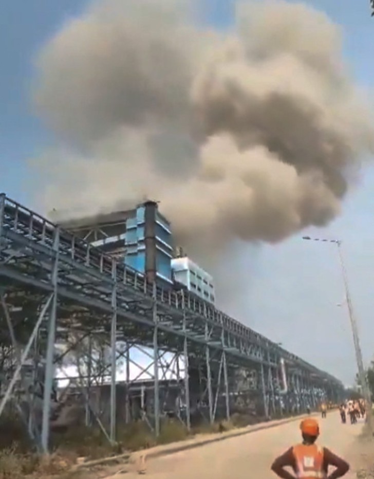 Ινδία: Έκρηξη σε ηλεκτροπαραγωγικό σταθμό