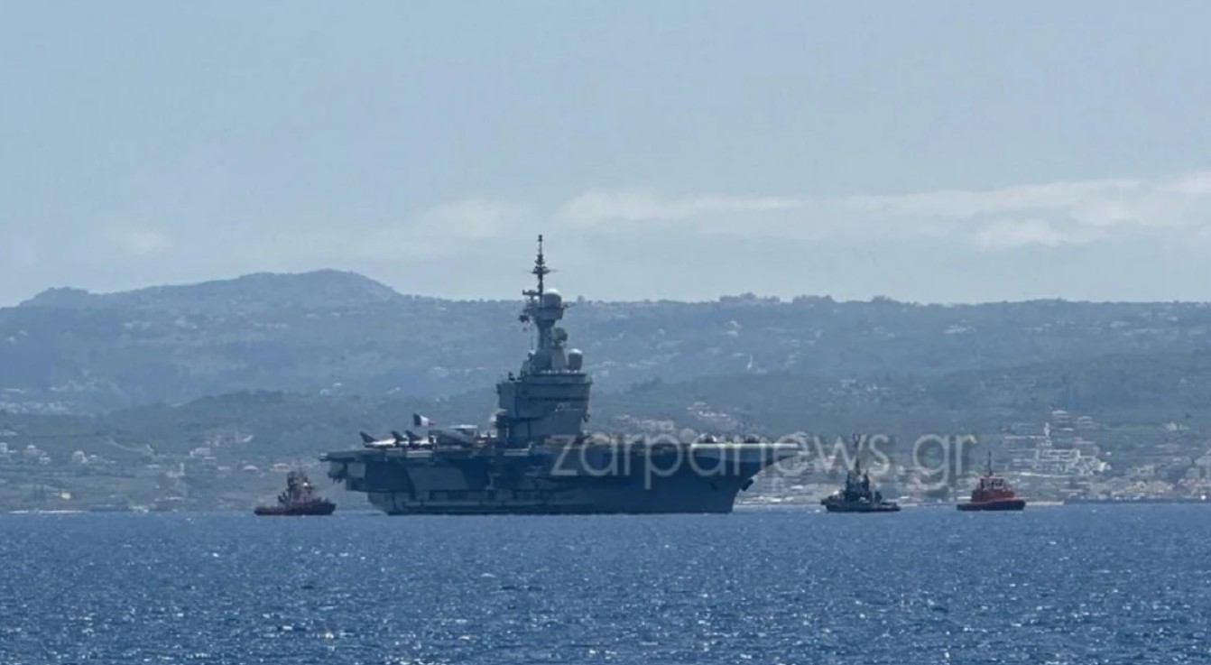 Στη Σούδα το γαλλικό αεροπλανοφόρο «Σαρλ Ντε Γκωλ»