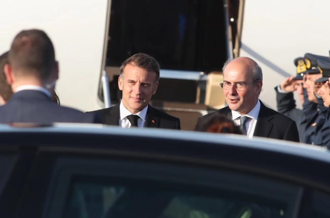 Έφτασε στην Αθήνα ο Μακρόν
