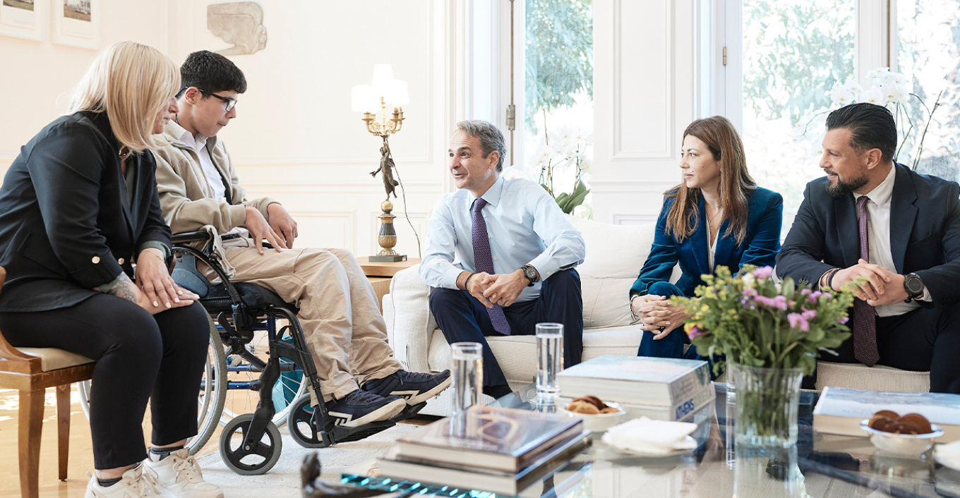 Ο Μητσοτάκης συνάντησε μαθητή Ειδικού Σχολείου