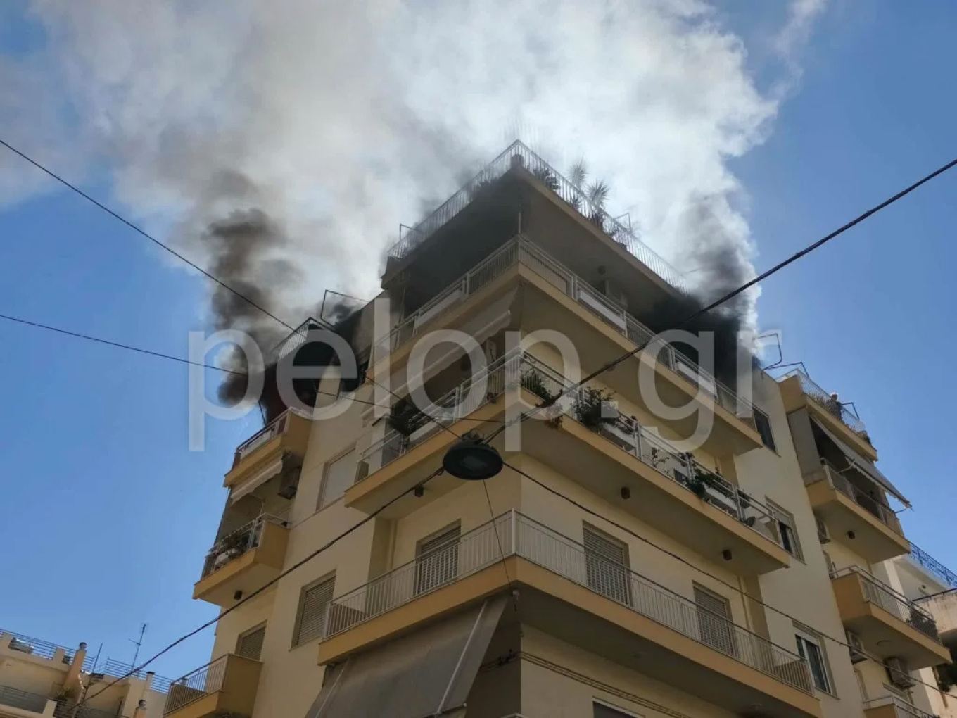 Τραγωδία στην Πάτρα: Μία νεκρή και μία τραυματίας από φωτιά σε διαμέρισμα