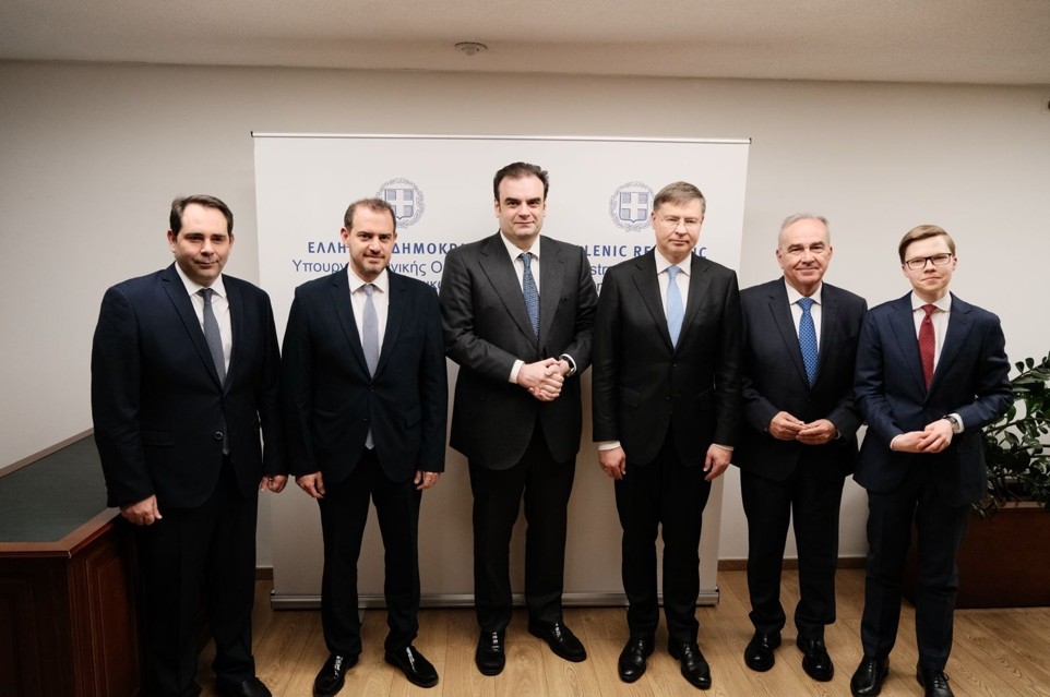 Πιερρακάκης Ντομπρόβσκις