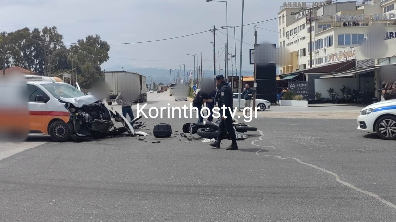 Κορινθία: Νεκρός μοτοσικλετιστής που συγκρούστηκε με φορτηγάκι