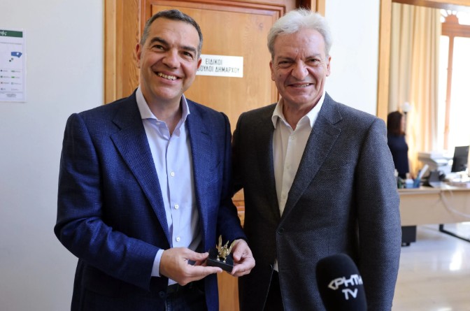 Φτάνει στην… Ιθάκη ο Τσίπρας μέσω Κρήτης