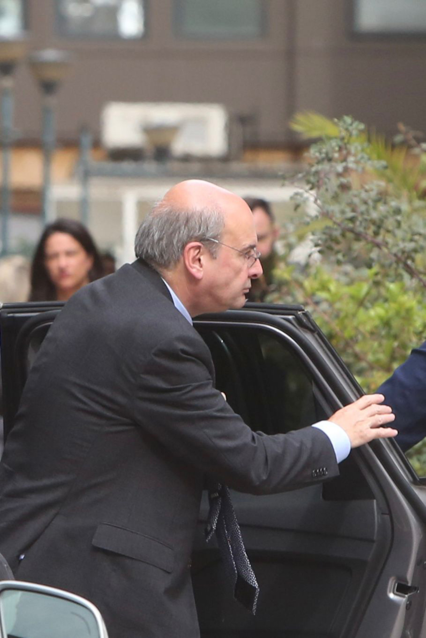 Πλήθος κυβερνητικών στελεχών στο πλευρό του Γιώργου Μυλωνάκη