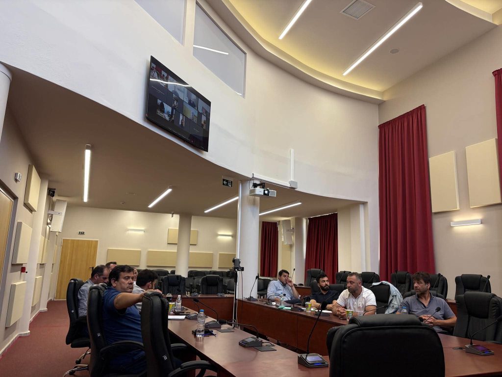 Λέσβος: Τηλεδιάσκεψη για τον αφθώδη πυρετό