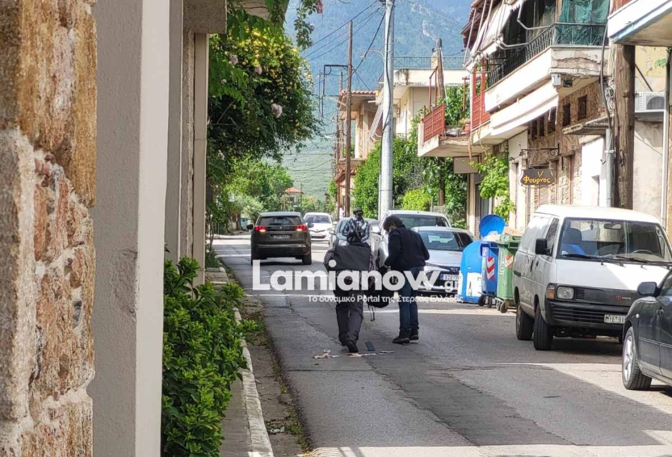 Φθιώτιδα: Ληστεία με καλάσνικοφ σε τράπεζα στην Τιθορέα