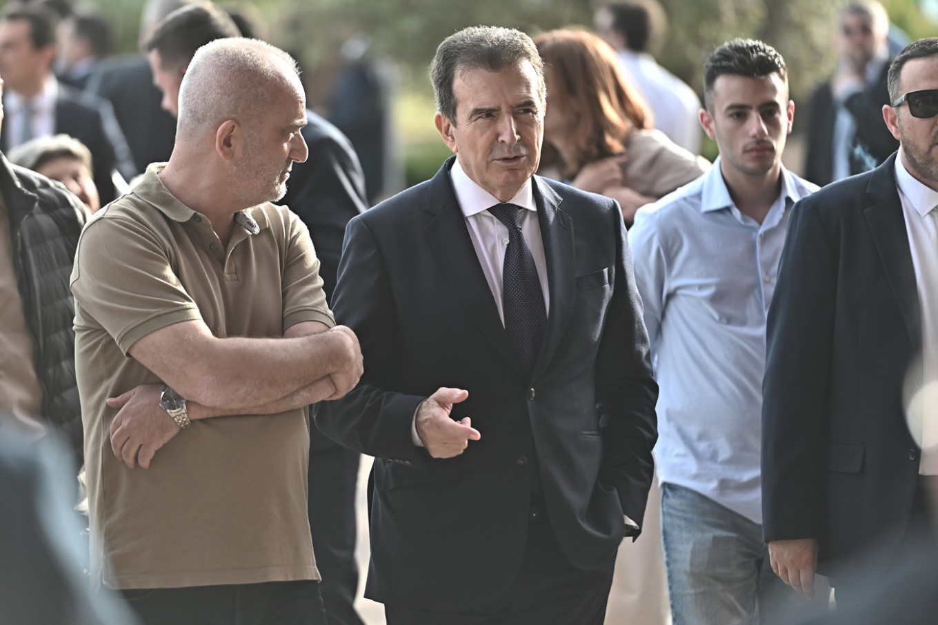 Νέα Δημοκρατία: Τα πηγαδάκια και οι αφίξεις πριν την έναρξη του συνεδρίου 