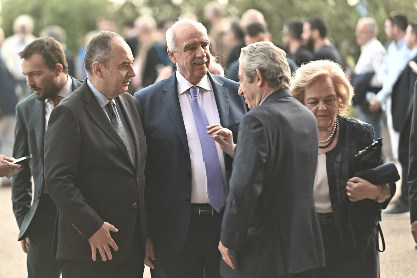 Νέα Δημοκρατία: Τα πηγαδάκια και οι αφίξεις πριν την έναρξη του συνεδρίου 