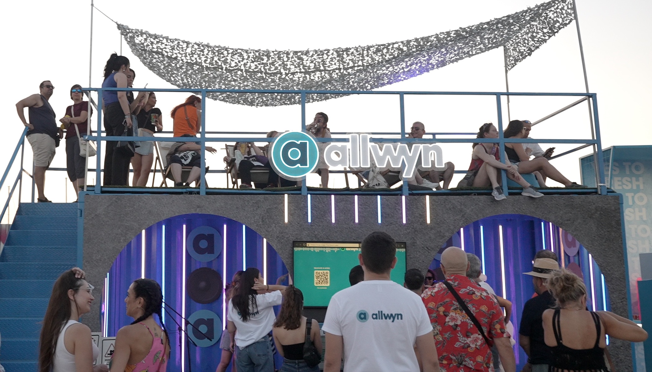Το ειδικό Karaoke set up και photobooth της Allwyn
