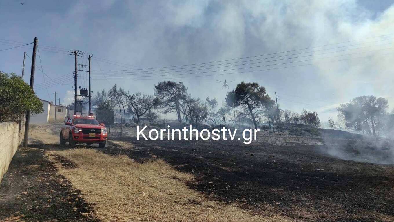 Μεγάλη φωτιά στον Άγιο Δημήτριο Κορινθίας