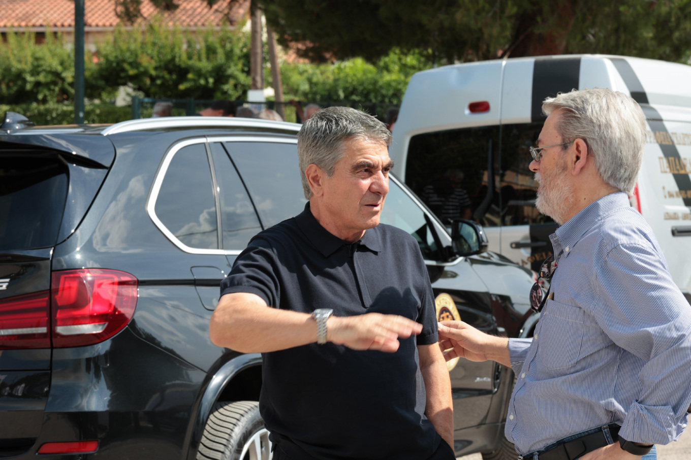 Συγκίνηση στο «τελευταίο αντίο» στον Τάκη Γκώνια στη Λειβαδιά