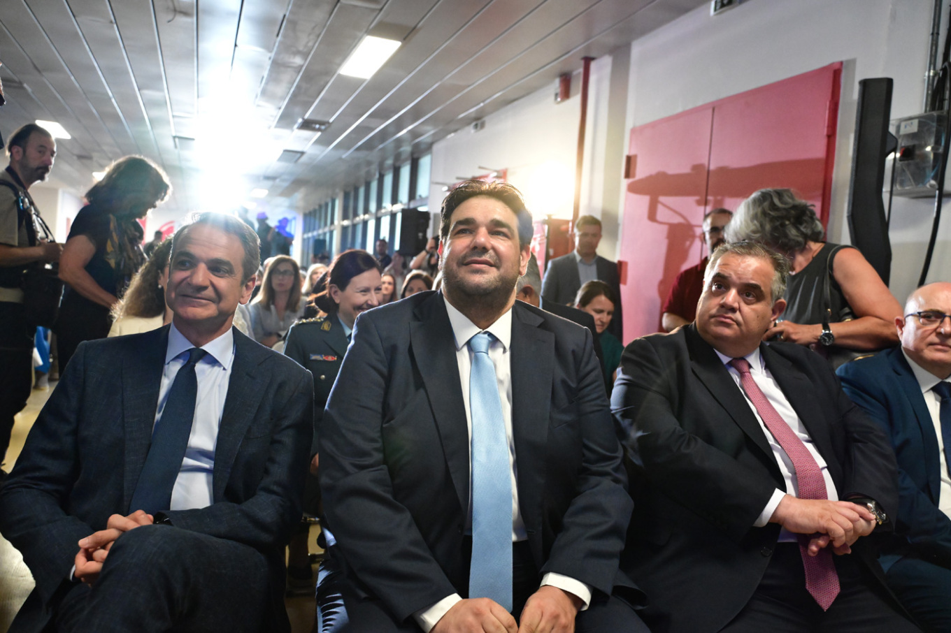 Στα εγκαίνια του πρώτου ο κέντρου υποδοχής πληγέντων ζώων από καταστροφές ο Πρωθυπουργός