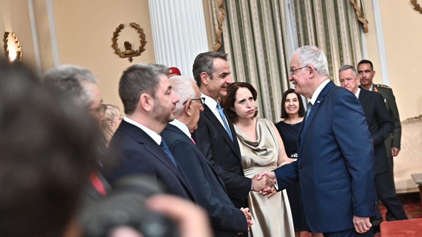 Η δεξίωση στο Προεδρικό Μέγαρο για την 52η επέτειο Αποκατάστασης της Δημοκρατίας 