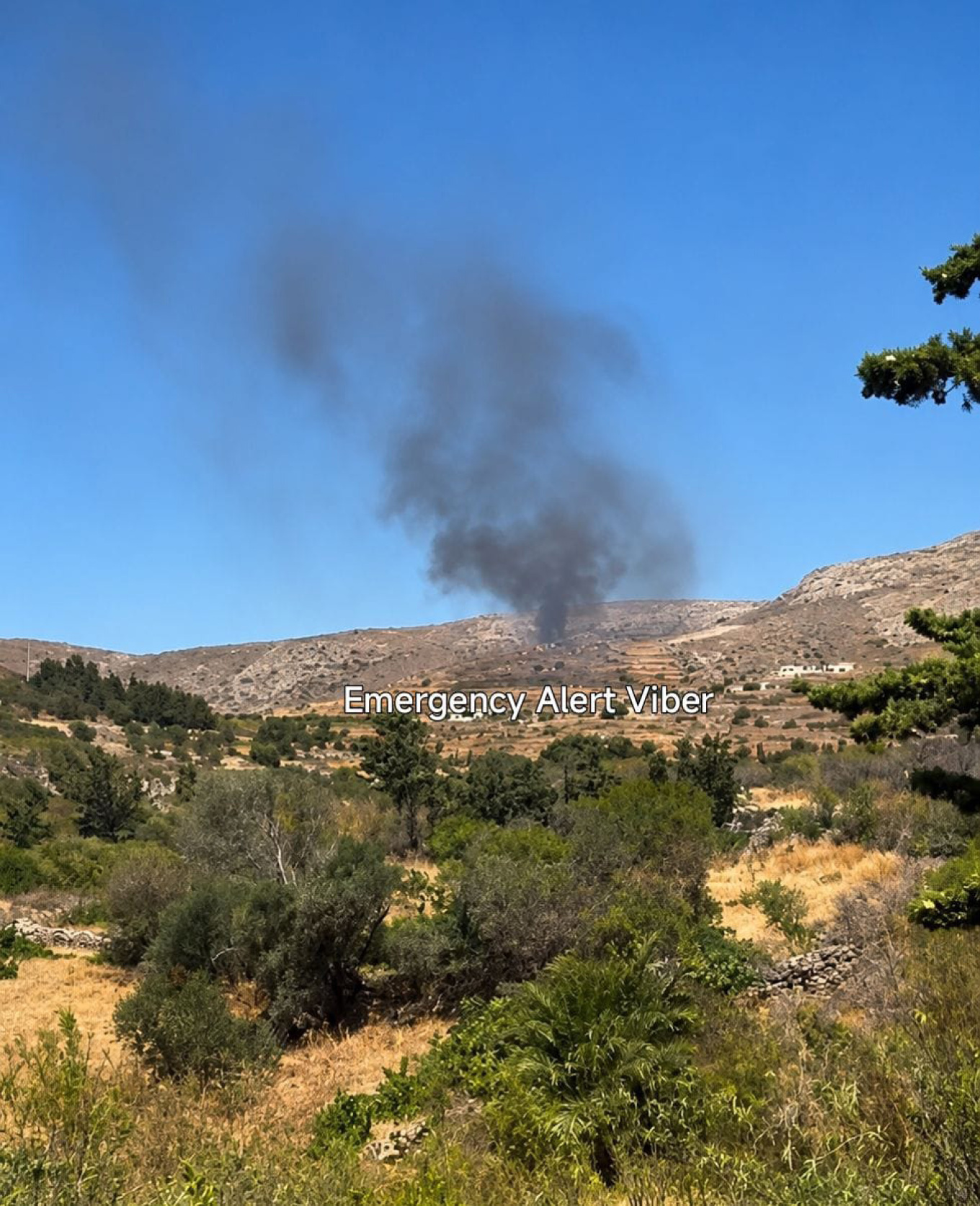 Μαίνεται η μεγάλη φωτιά στην Πάρο
