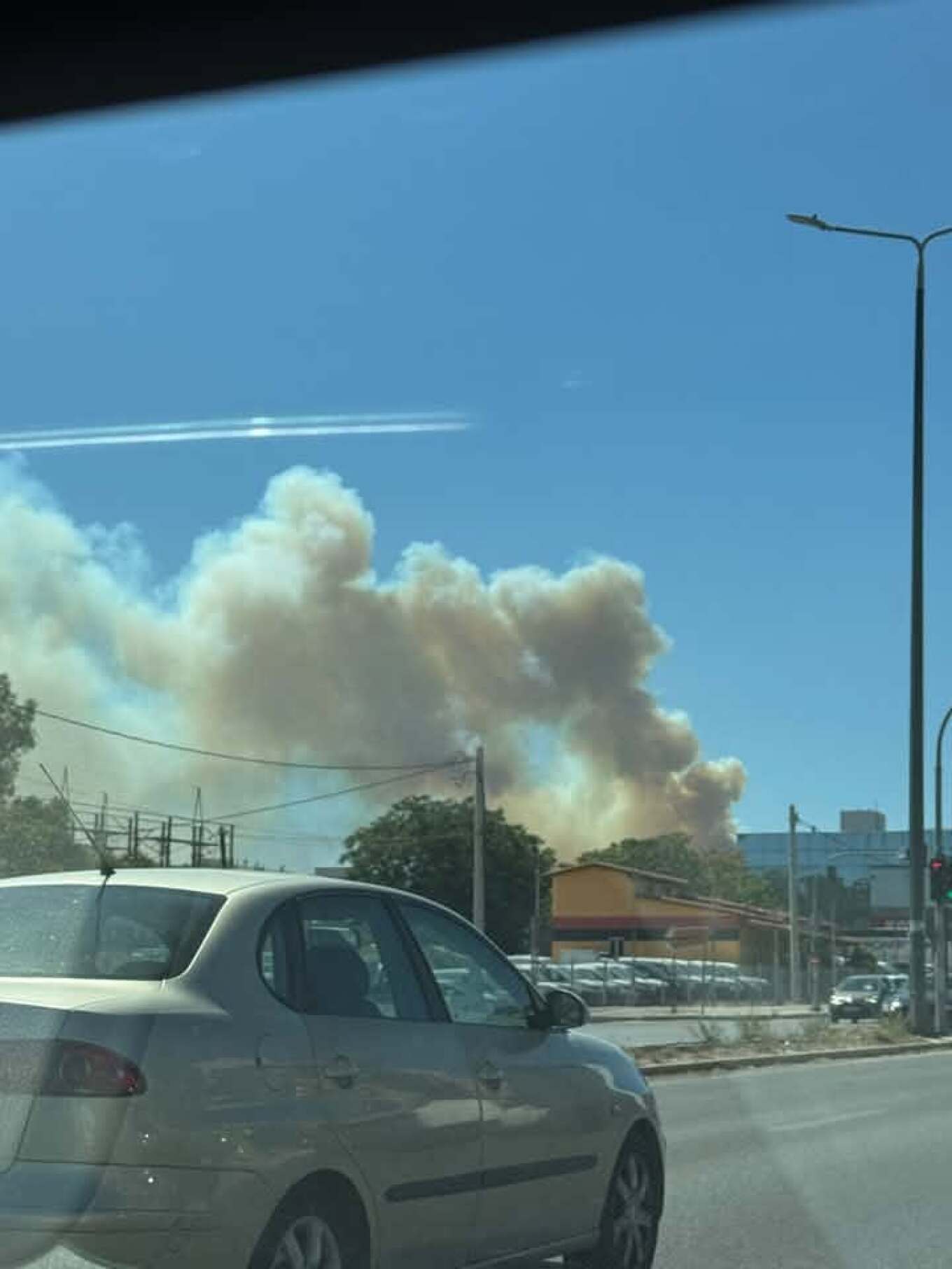 Φωτιά στην Περιφερειακή Αιγάλεω στο Ποικίλο Όρος