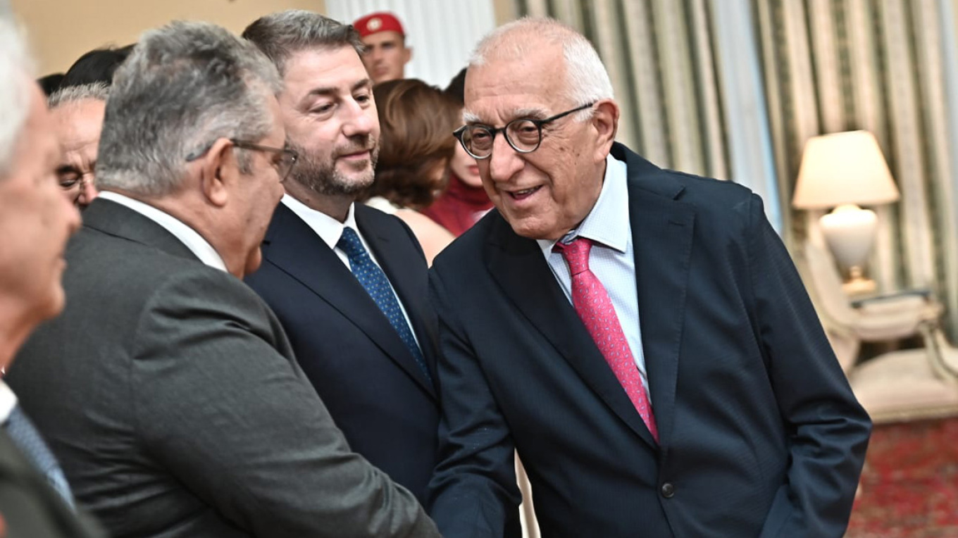Η δεξίωση στο Προεδρικό Μέγαρο για την 52η επέτειο Αποκατάστασης της Δημοκρατίας 