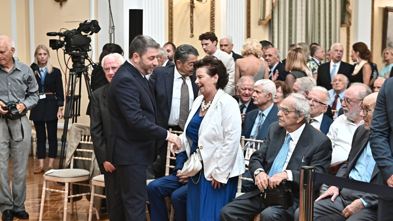 Η δεξίωση στο Προεδρικό Μέγαρο για την 52η επέτειο Αποκατάστασης της Δημοκρατίας 