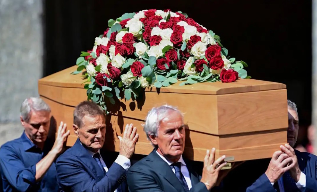 Φράνκο Μπαρέζι: Χιλιάδες κόσμου στην κηδεία του μεγάλου αρχηγού της Μίλαν