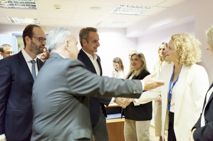 Ο Πρωθυπουργός επισκέφθηκε την Ειδική Υπηρεσία Συντονισμού