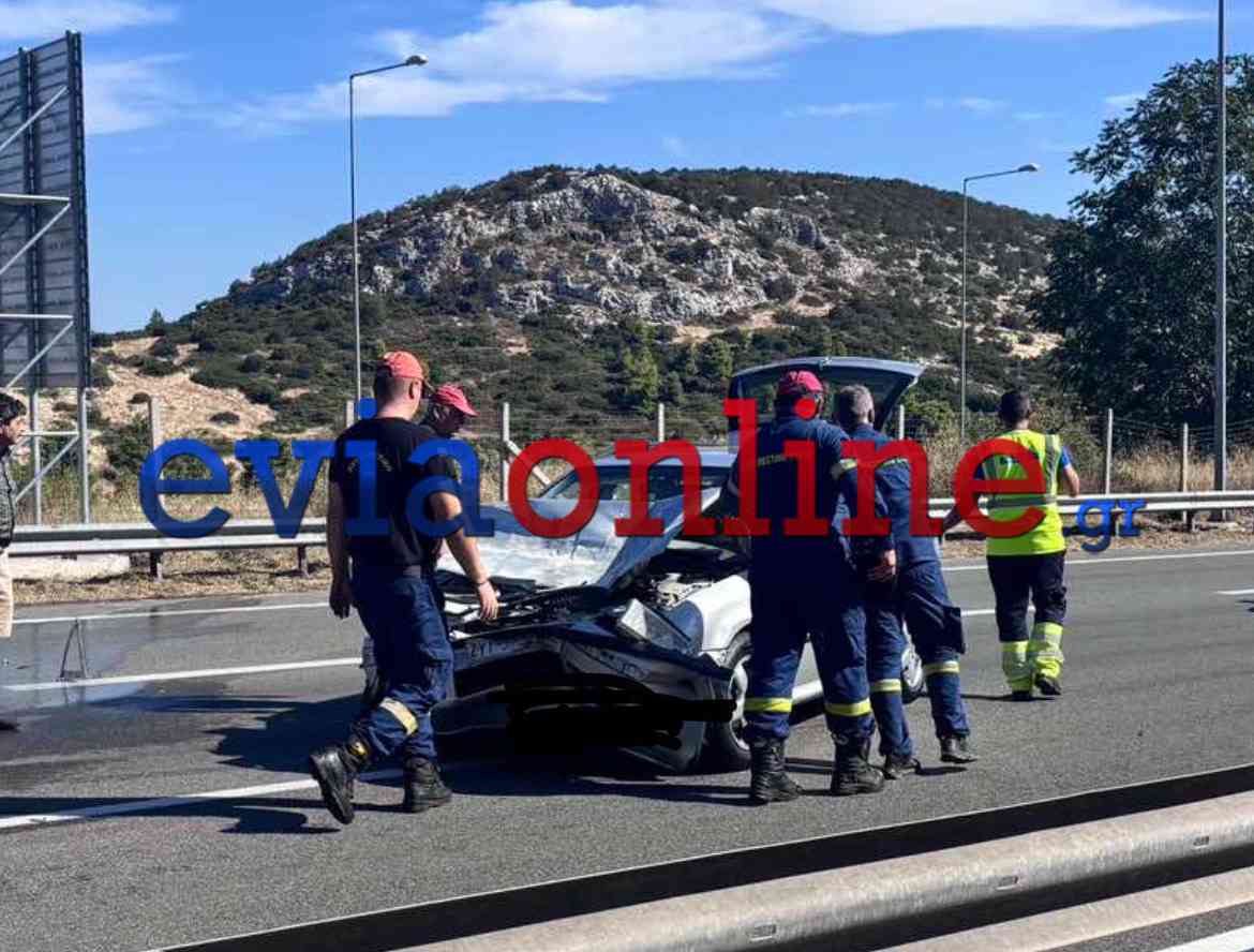 Χαλκίδα: Σύγκρουση Ι.Χ. με αγροτικό που ανατράπηκε