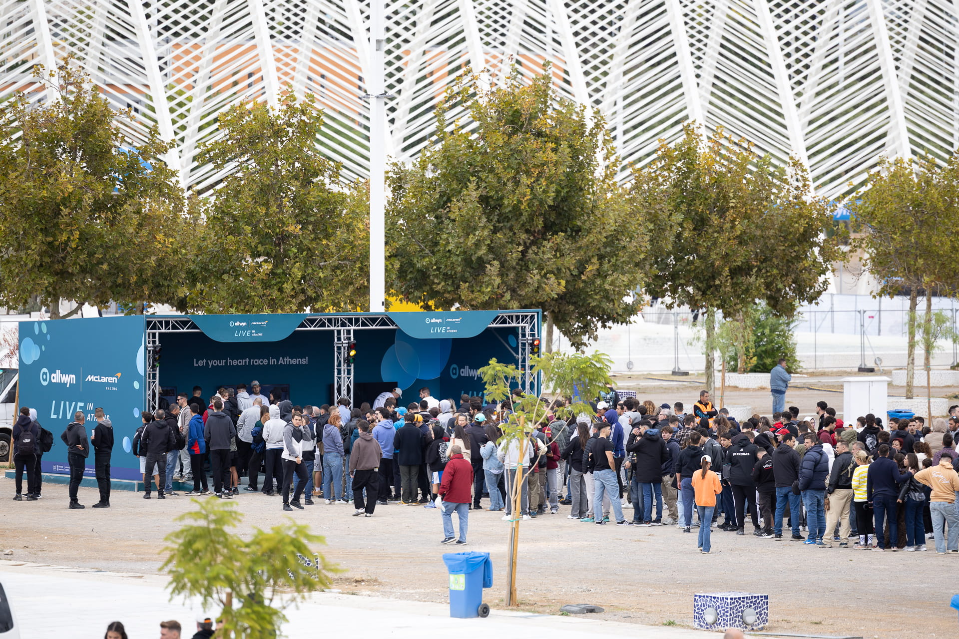 Oι fans στο "Allwyn x McLaren Racing: Live in Athens"