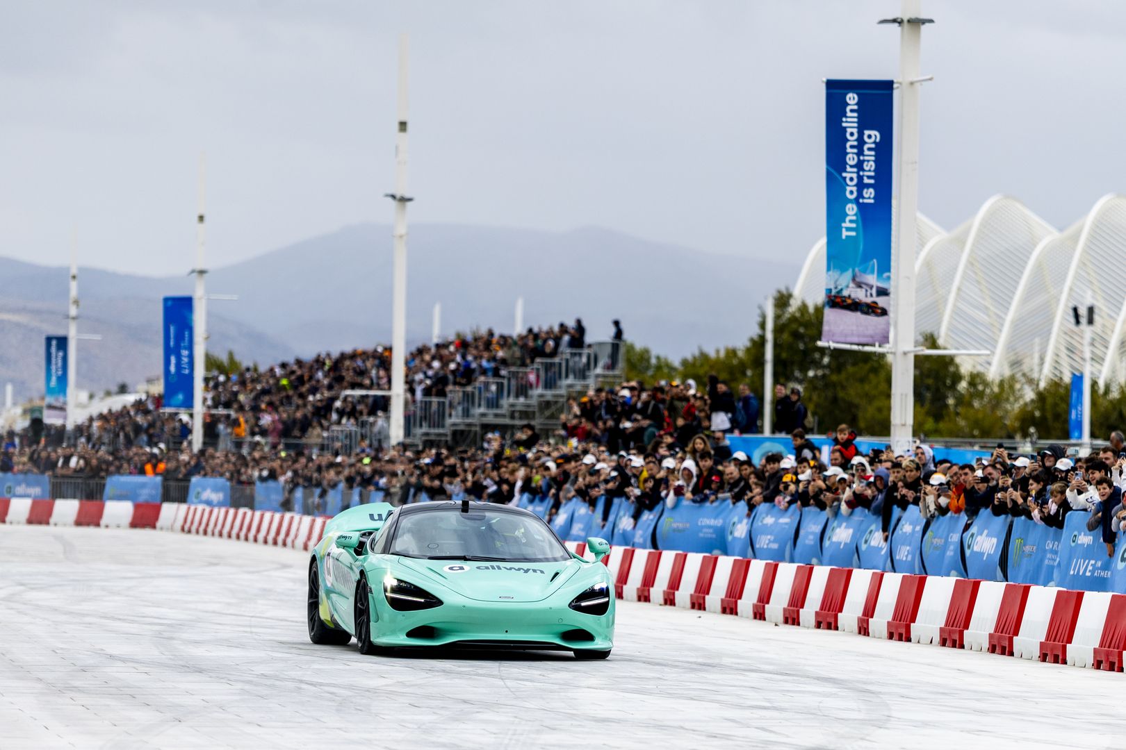Στιγμιότυπα από το  "Allwyn x McLaren Racing: Live in Athens"