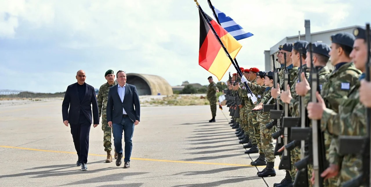 Στην Κρήτη ο Δένδιας μαζί με τον Γερμανό υπουργό Άμυνας 