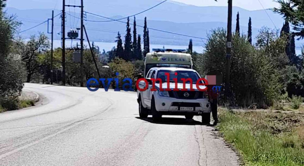 Τροχαίο στην Εύβοια: Αυτοκίνητο «καρφώθηκε» σε μάντρα στην Ερέτρια